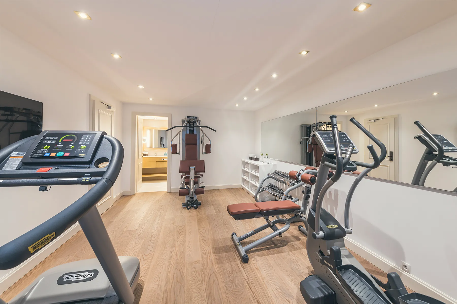 SHI_Fitness_1800x1200_0003_HQ-0248