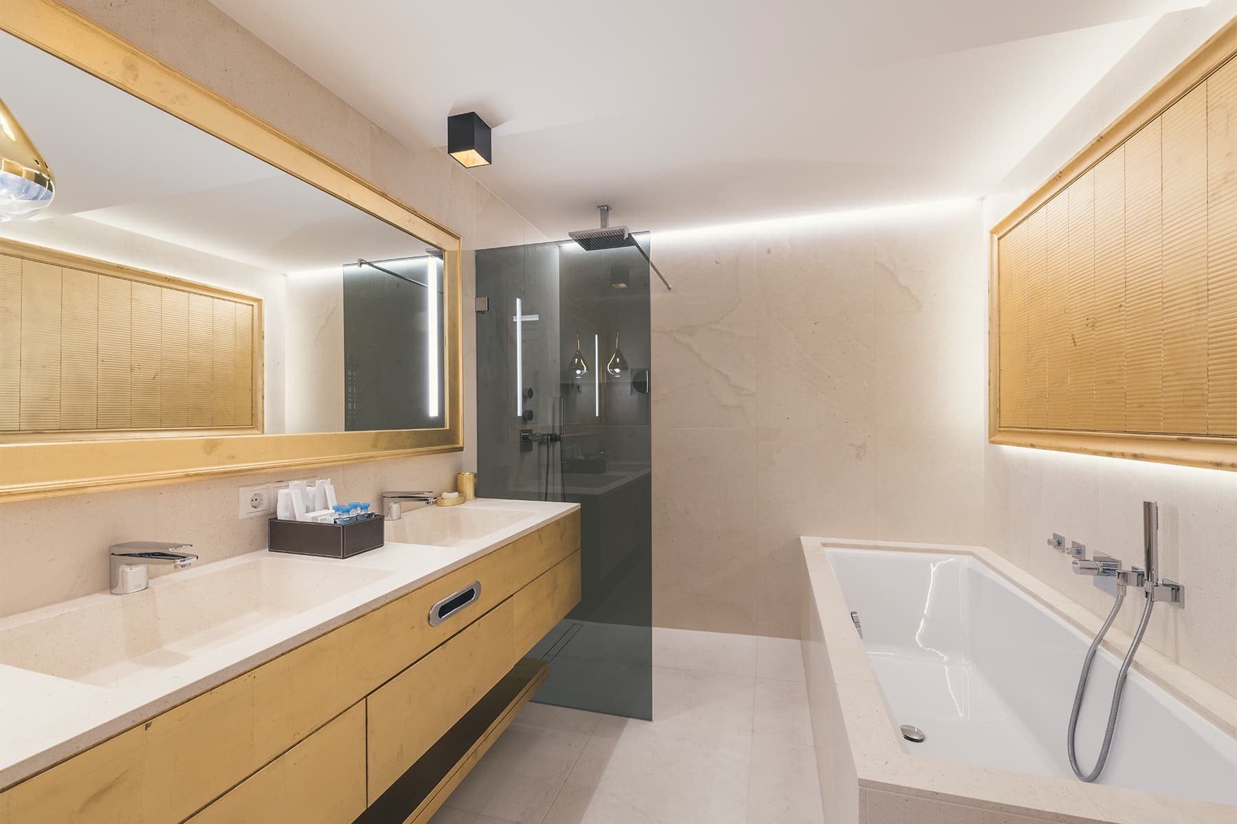 SHI_SuperiorAppartementJunior_0001_HQ-3646