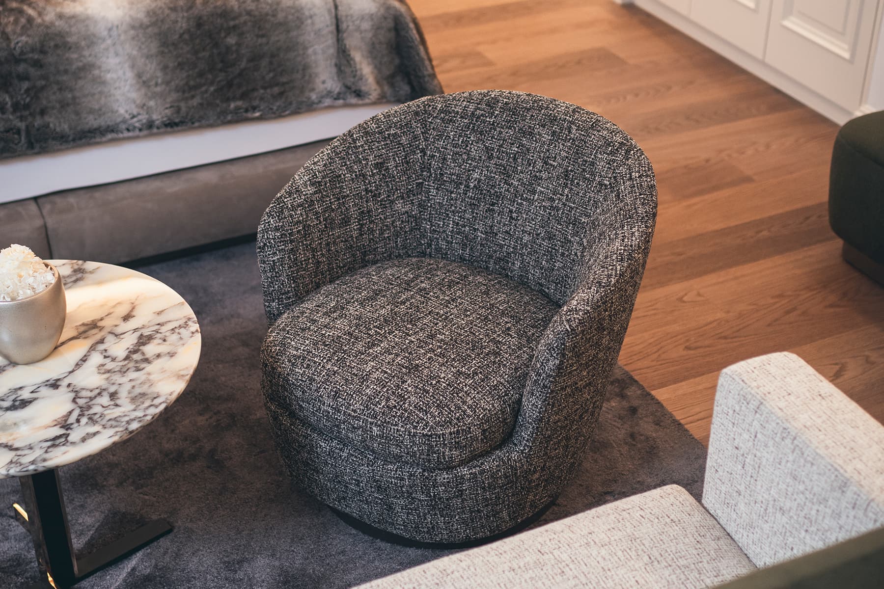 SHI_SuperiorSuiteInnenhof_0001_(C) Hannes Niederkofler_HQ-4072